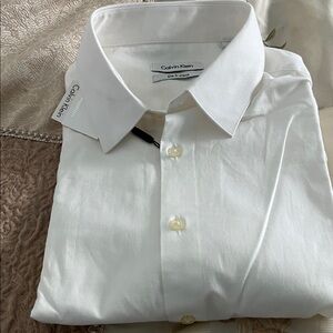 NWT Calvin Klein Men's Crisp White Dress Shirt